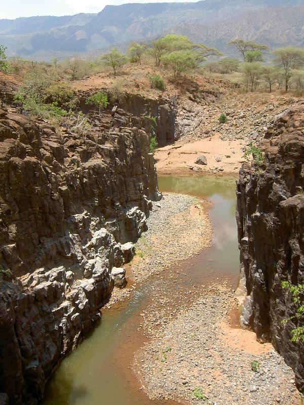 50flusskerio Der Fluss Kerio, zur Zeit wegen Dürre arg im Tiefstand